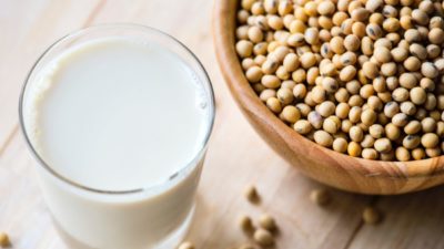 Plant-based Milk on the Rise: A Quarter of Britons Choose the Vegan Option