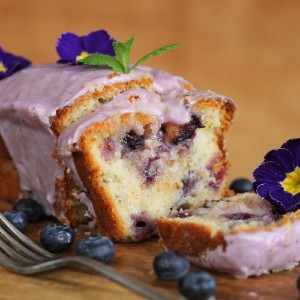 lemon blueberry drizzle