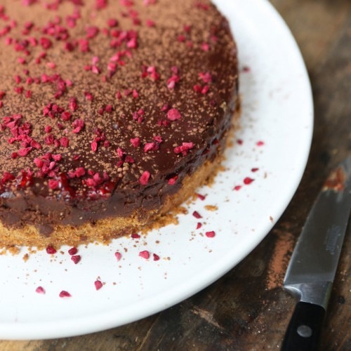 chocolate and raspberry torte