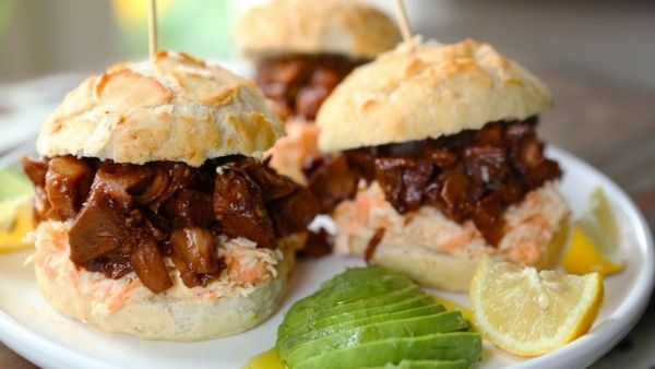 vrc pulled jackfruit with slaw and avocado