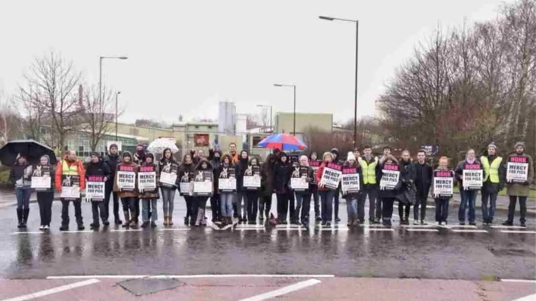 Activists gather round Pilgrim's 7.5 years ago